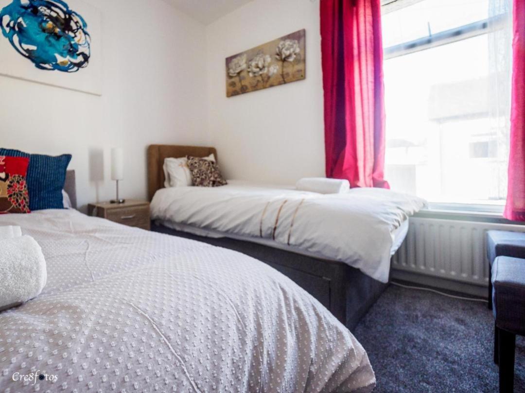 12 Cornwallis Lodge Family Room 2 Stoke-on-Trent Bagian luar foto