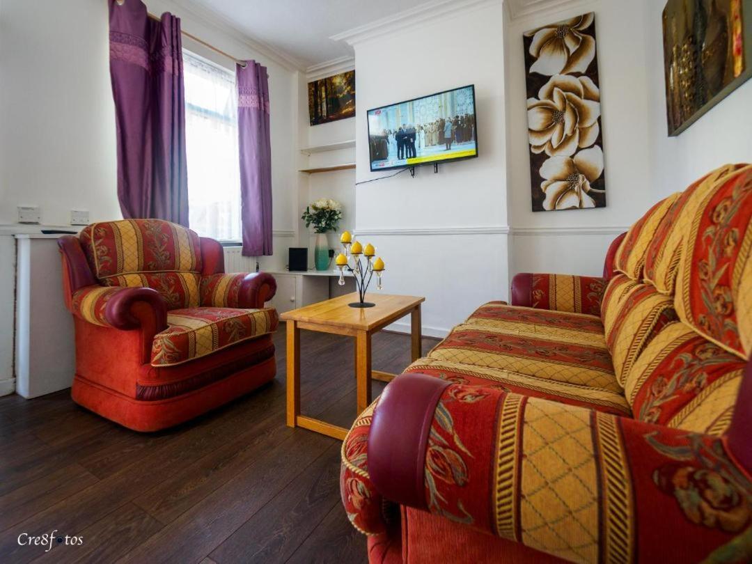 12 Cornwallis Lodge Family Room 2 Stoke-on-Trent Bagian luar foto