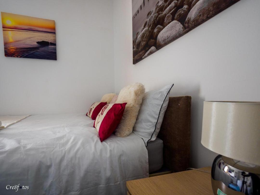 12 Cornwallis Lodge Family Room 2 Stoke-on-Trent Bagian luar foto