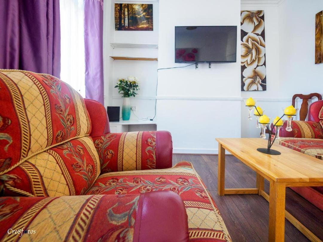 12 Cornwallis Lodge Family Room 2 Stoke-on-Trent Bagian luar foto
